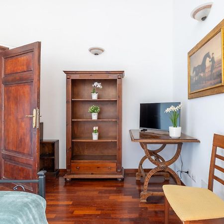 Luxury Apartment In The Heart Of Rome - Near Metro A And B Ngoại thất bức ảnh