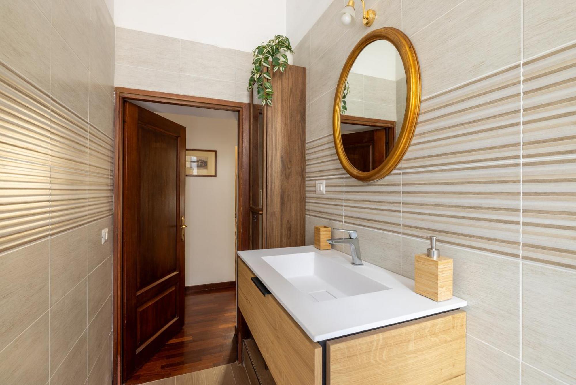 Luxury Apartment In The Heart Of Rome - Near Metro A And B Ngoại thất bức ảnh