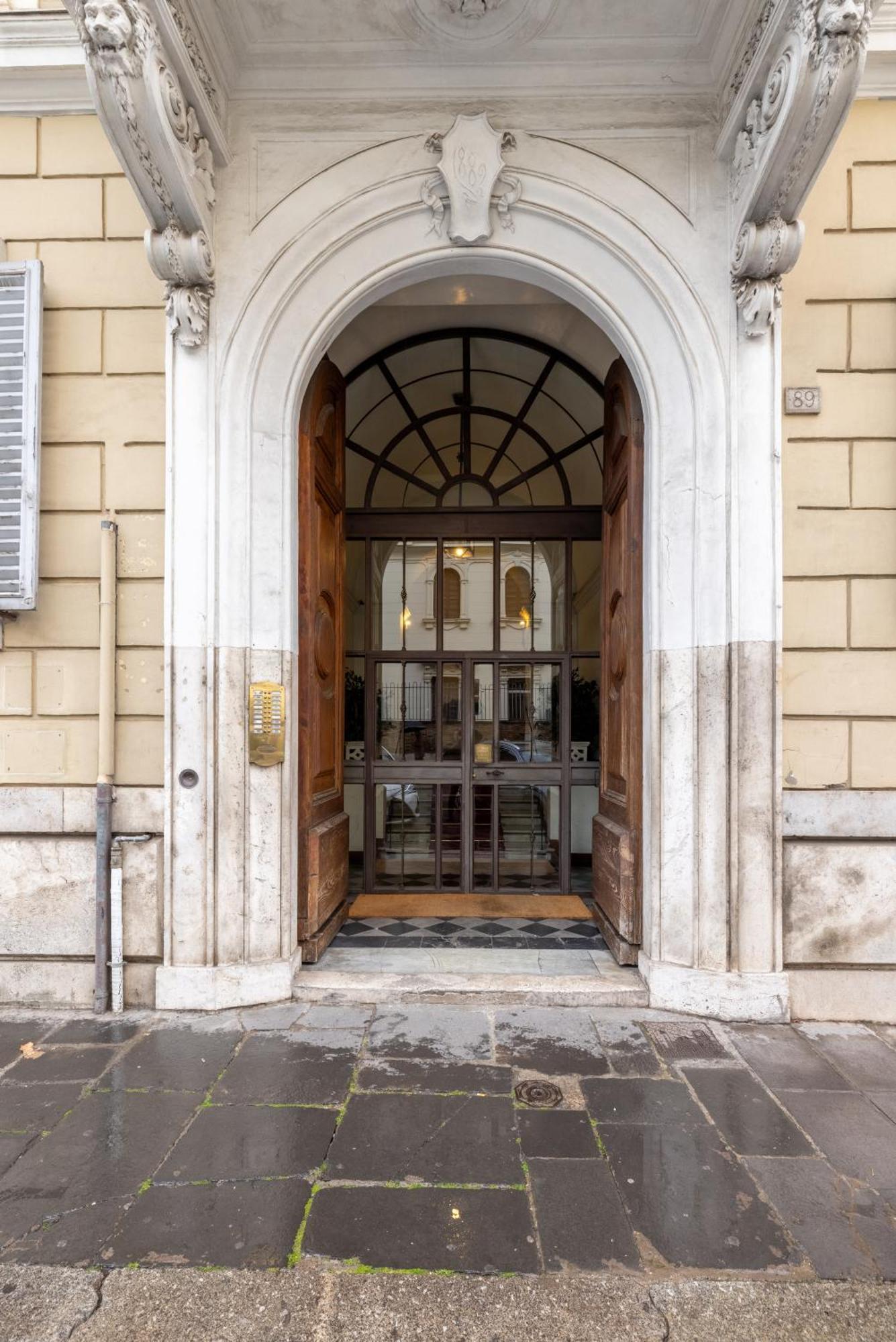 Luxury Apartment In The Heart Of Rome - Near Metro A And B Ngoại thất bức ảnh